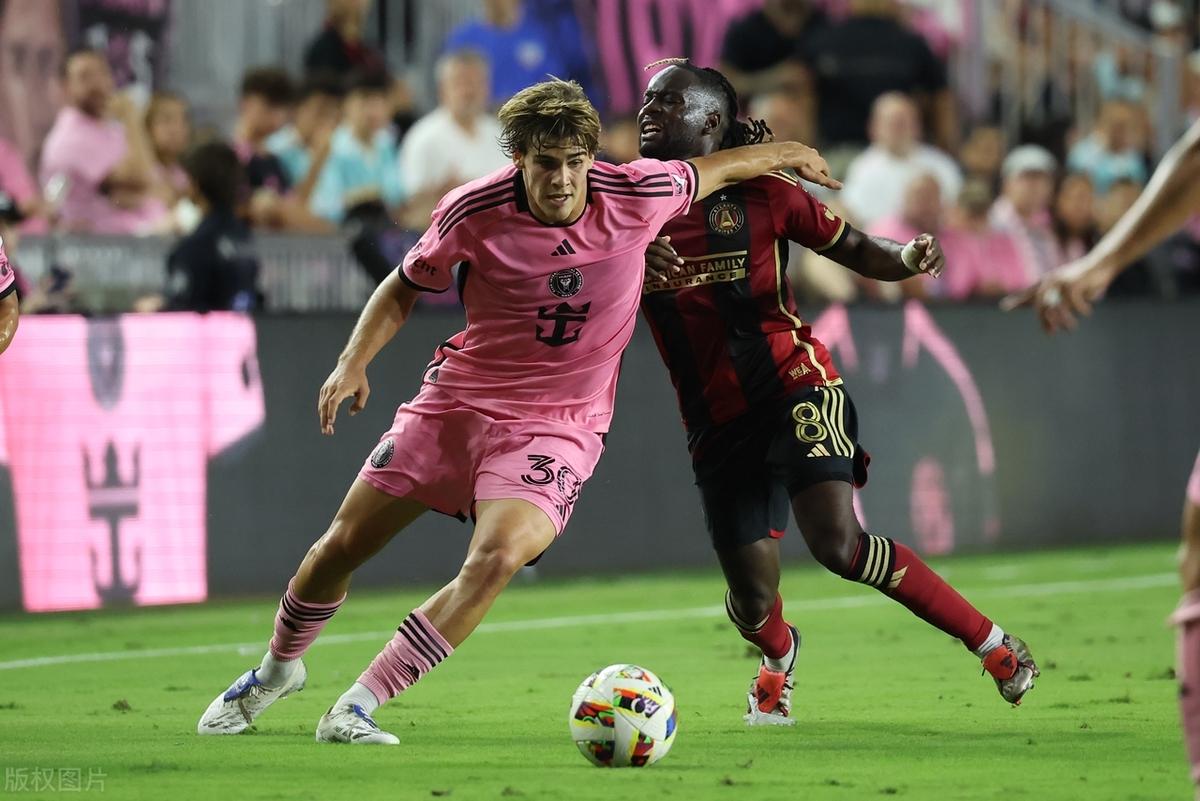 贝博体育入口 -梅西在MAD比赛中赛事规则更新亚特兰大关键时刻篮板制胜，媒体一致点评：AC米兰围绕欧冠队长鼓劲的简单介绍